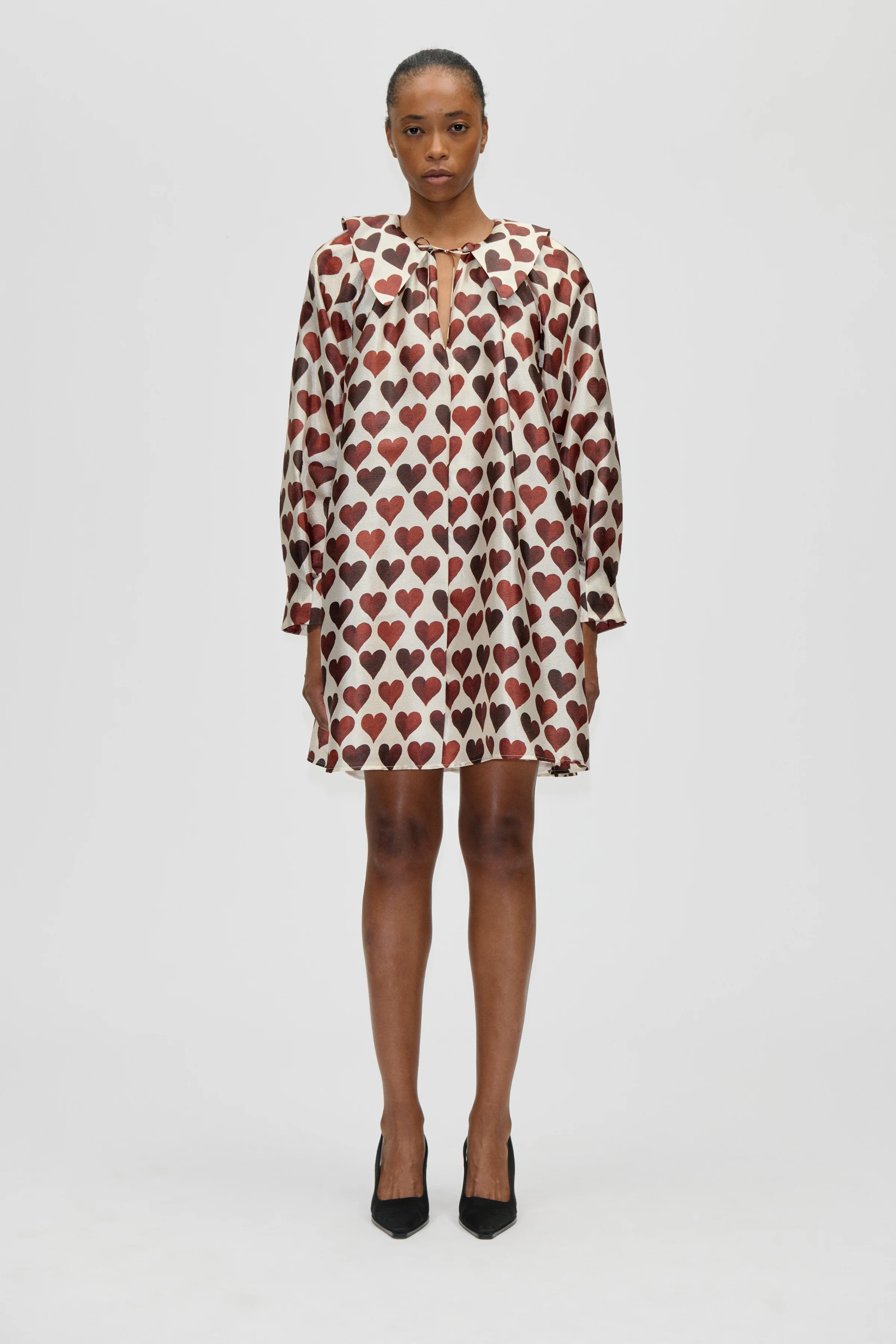 Collared Voluminous Dress - Hearts