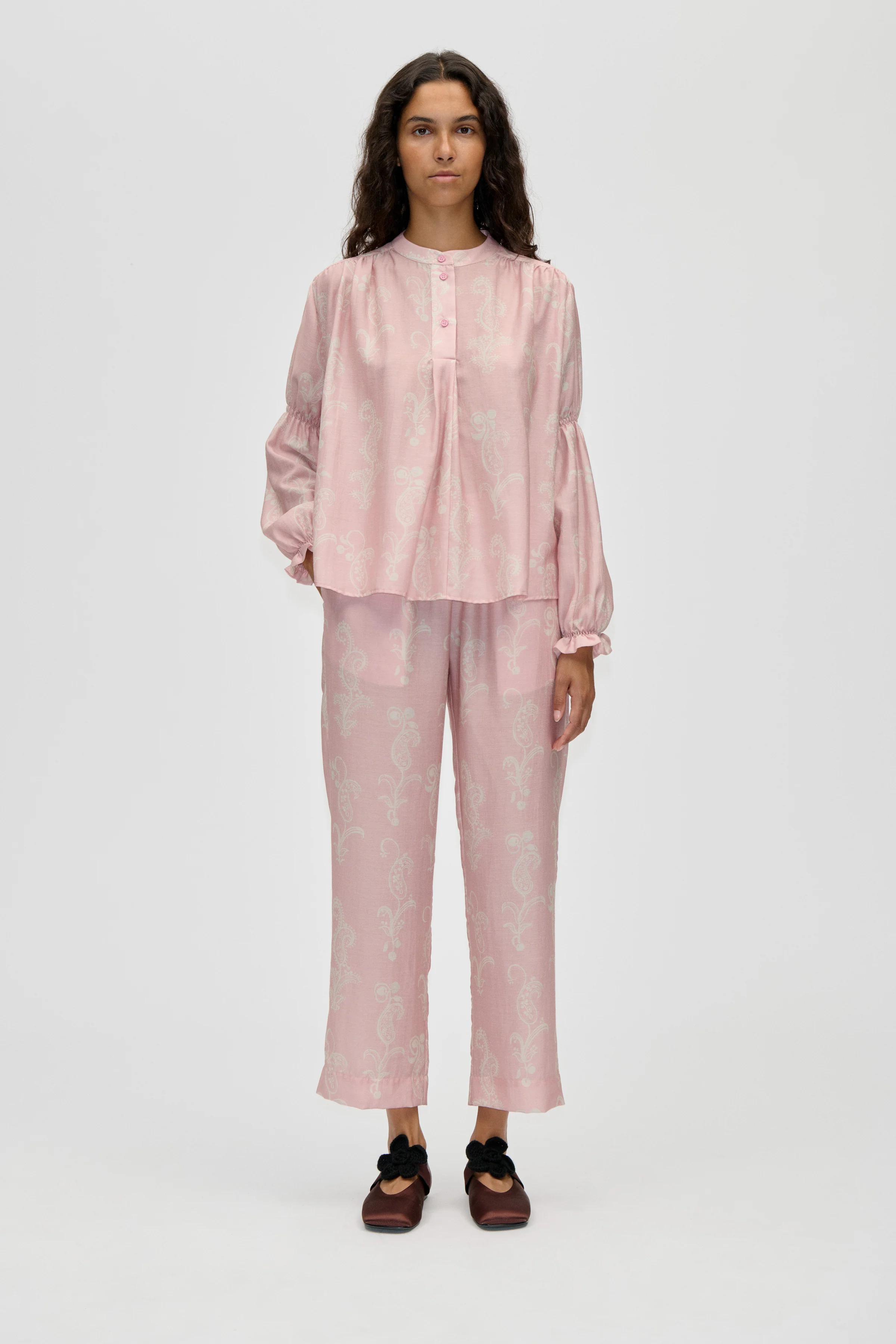 Elasticated Waistband Cropped Pants - Cherries On A Paisley