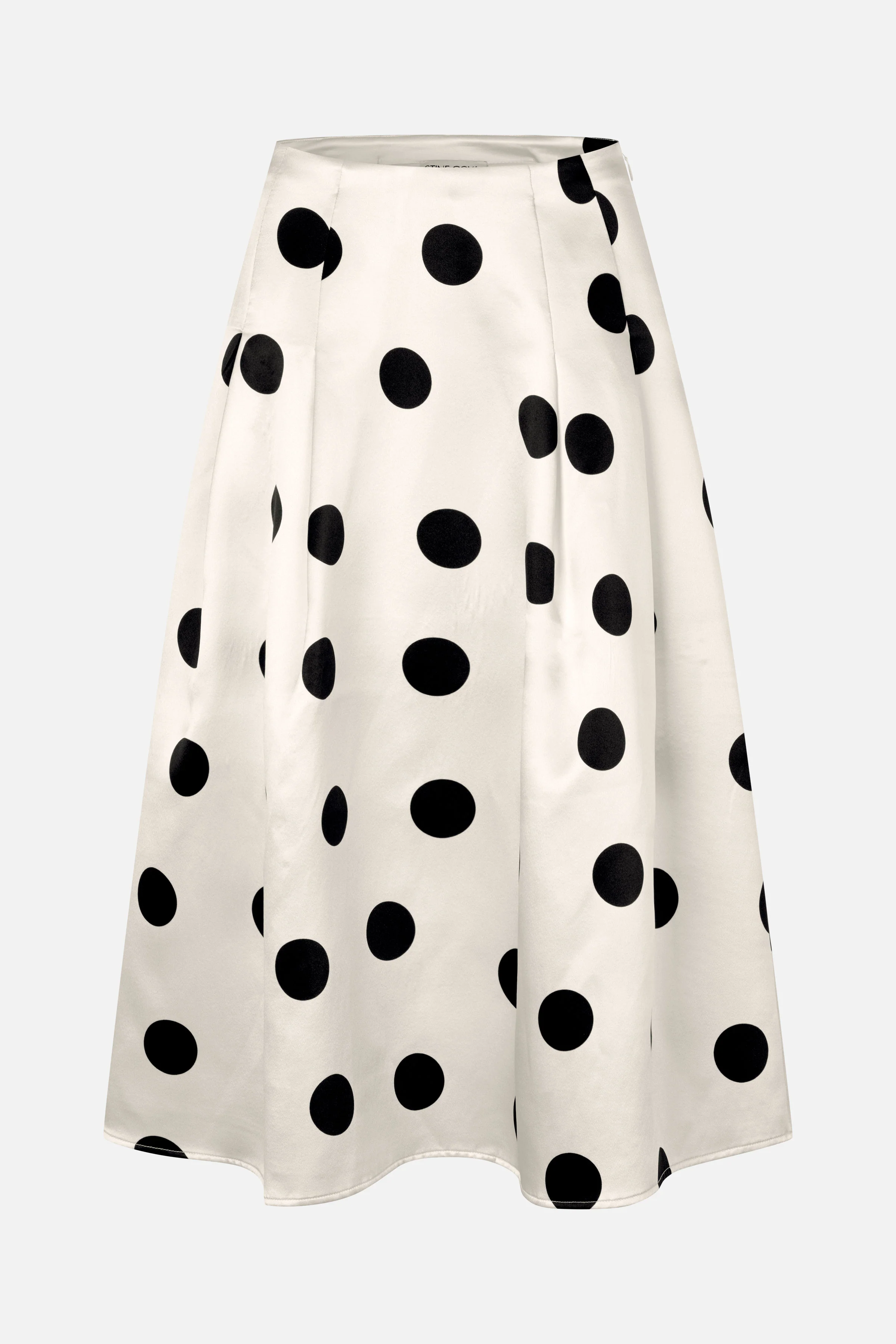 Voluminous Midi Skirt - Black Dots - Image 3